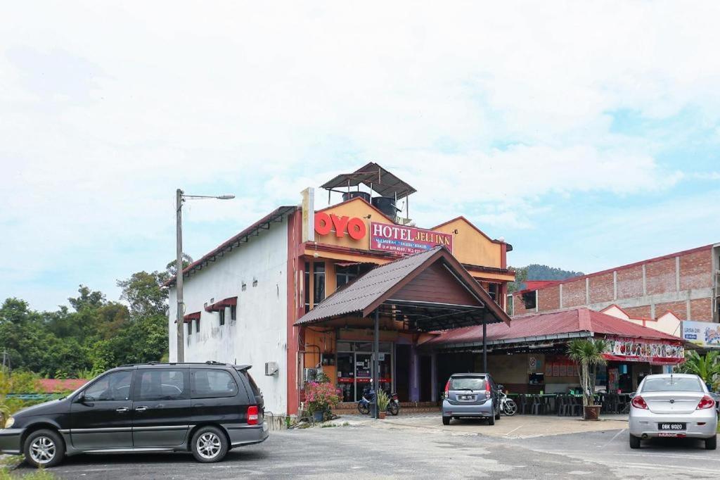 Oyo 89892 Hotel Jeli Inn Dış mekan fotoğraf